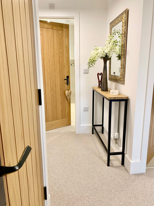 Oak topped console radiator shelf cover table